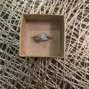 Vintage-Inspired Silver Ring with Sparkling Stones